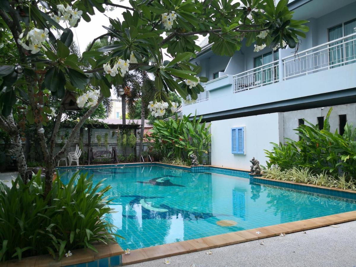 Baan Suksiri Hotel HHQ Extérieur photo