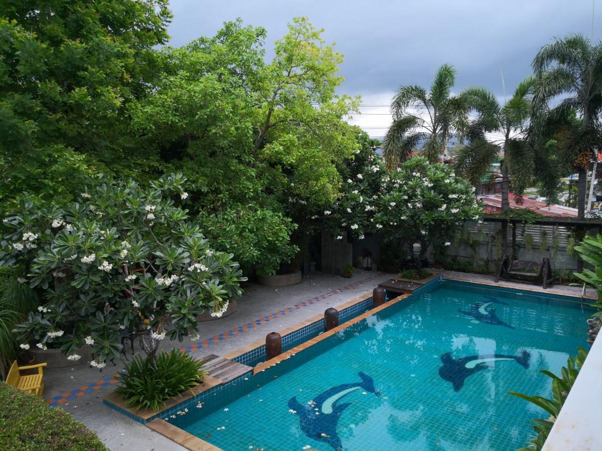 Baan Suksiri Hotel HHQ Extérieur photo