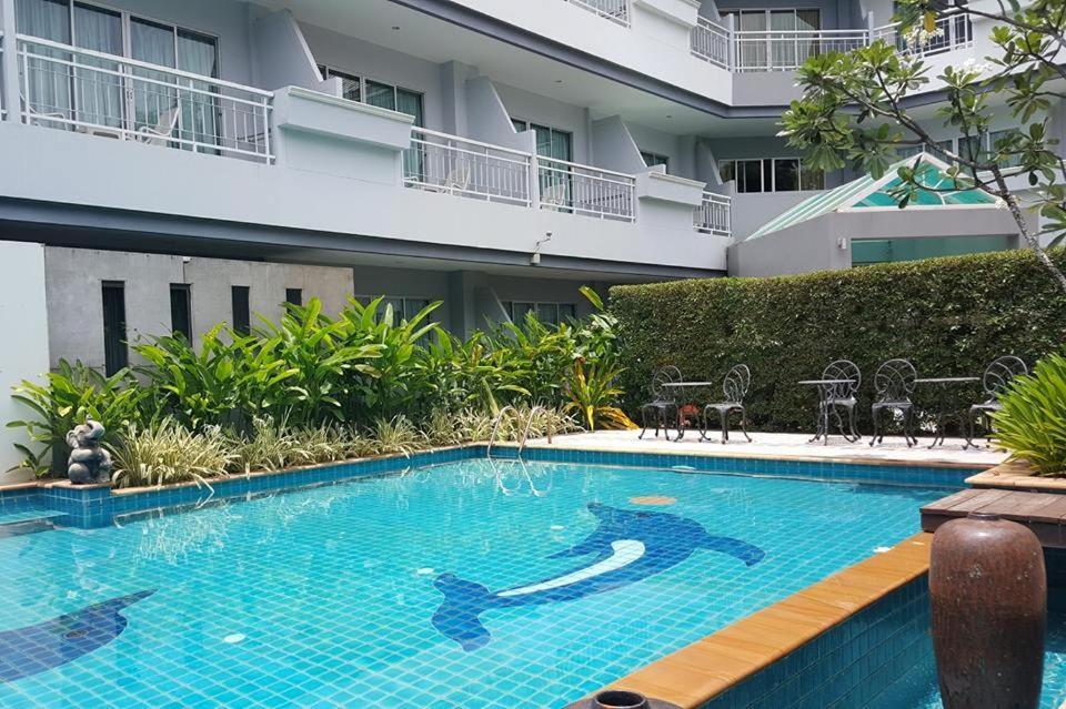 Baan Suksiri Hotel HHQ Extérieur photo