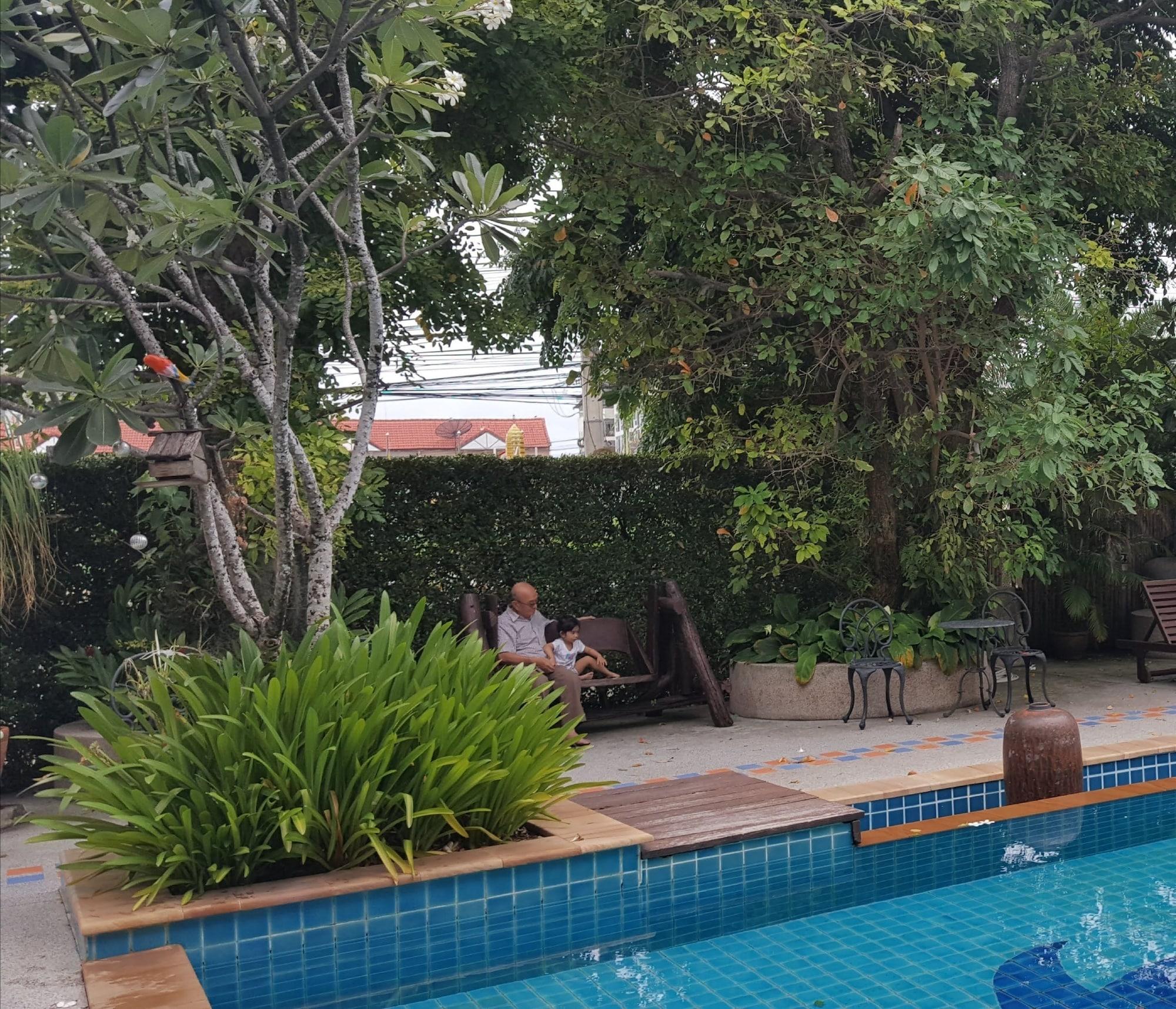 Baan Suksiri Hotel HHQ Extérieur photo