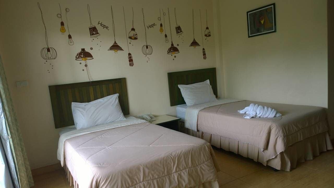 Baan Suksiri Hotel HHQ Extérieur photo