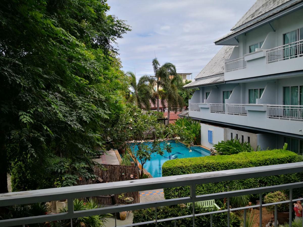 Baan Suksiri Hotel HHQ Extérieur photo